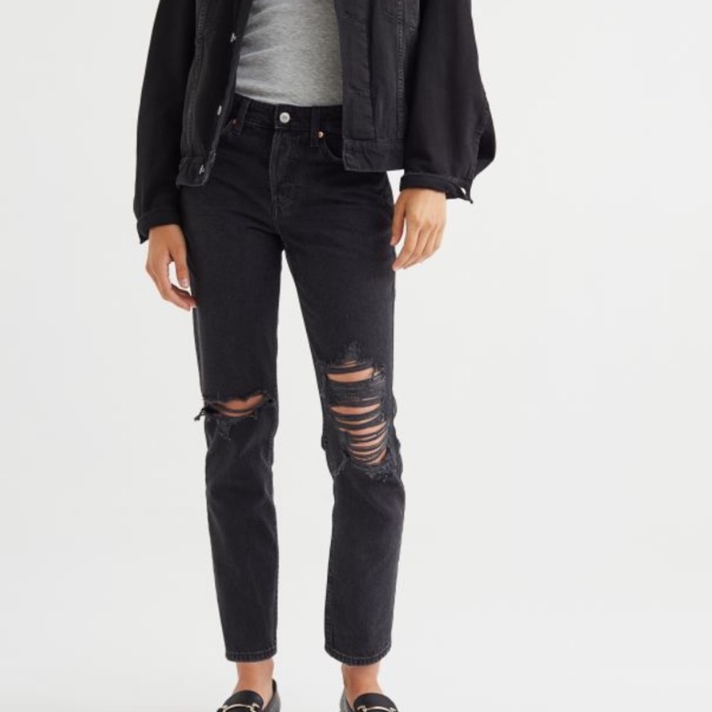 Black ripped boyfriend jeans